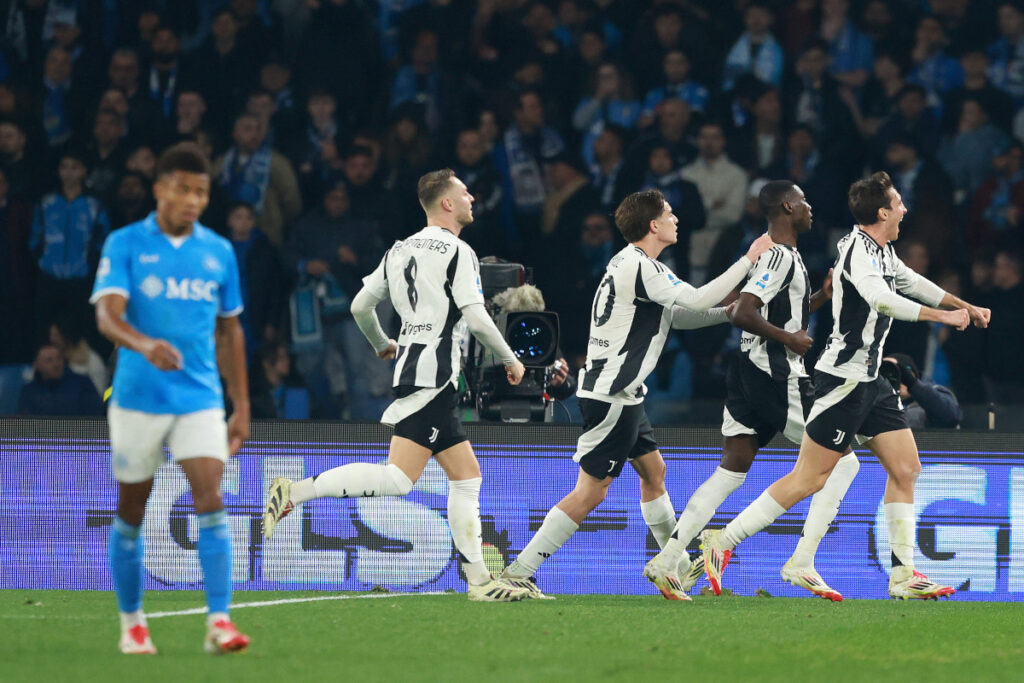 NAPLES, ITALY - JANUARY 25: Randal Kolo Muani of Juventus celebrates after scoring his side first goal during the Serie A match between Napoli and Juventus at Stadio Diego Armando Maradona on January 25, 2025 in Naples, Italy. (Photo by Francesco Pecoraro/Getty Images)