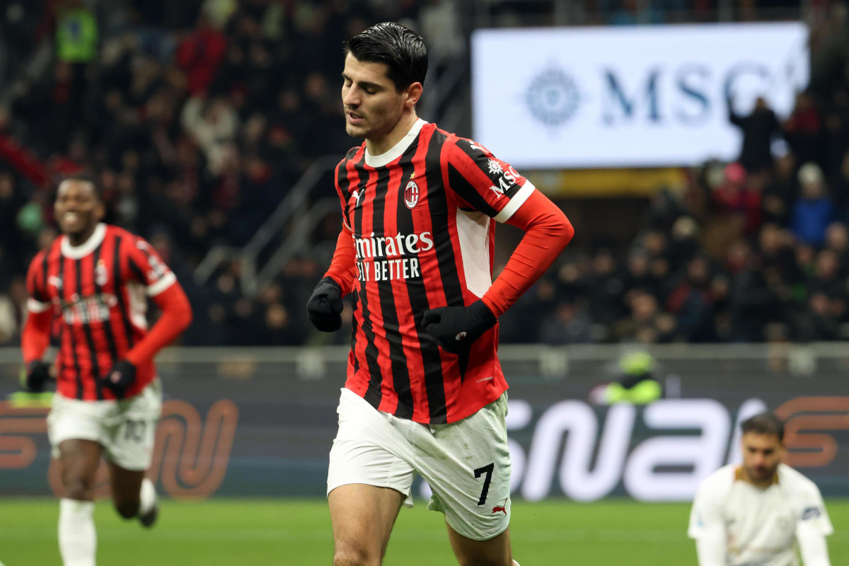 epa11819103 AC Milan's Alvaro Morata celebrates after scoring the 1-0 goal during the Italian Serie A soccer match between AC Milan and Cagliari Calcio, in Milan, Italy, 11 January 2025. EPA-EFE/MATTEO BAZZI