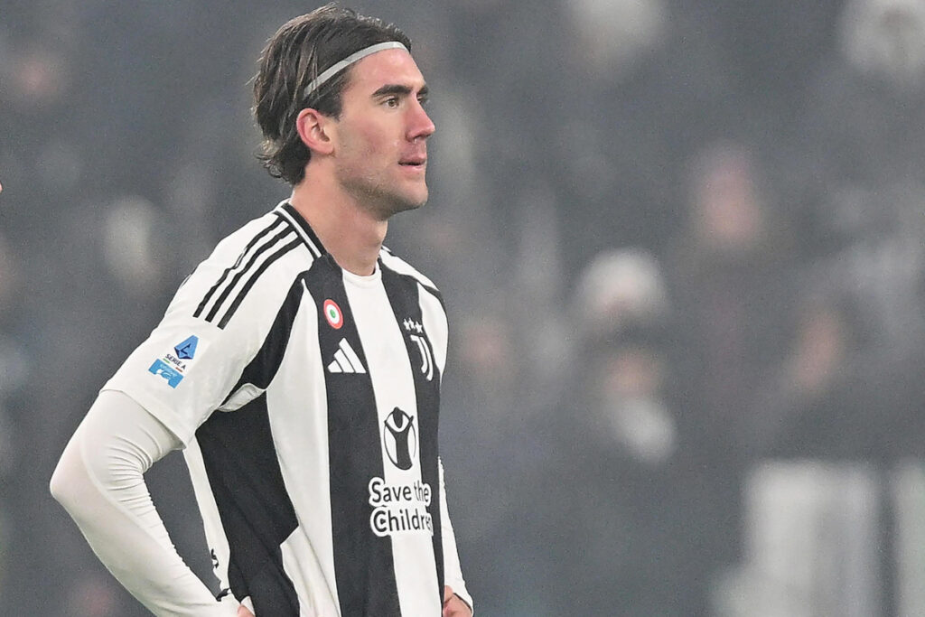 epa11777785 Juventus' Dusan Vlahovic during the Italian Serie A soccer match Juventus FC vs Venezia FC at the Allianz Stadium in Turin, Italy, 14 December 2024. EPA-EFE/ALESSANDRO DI MARCO