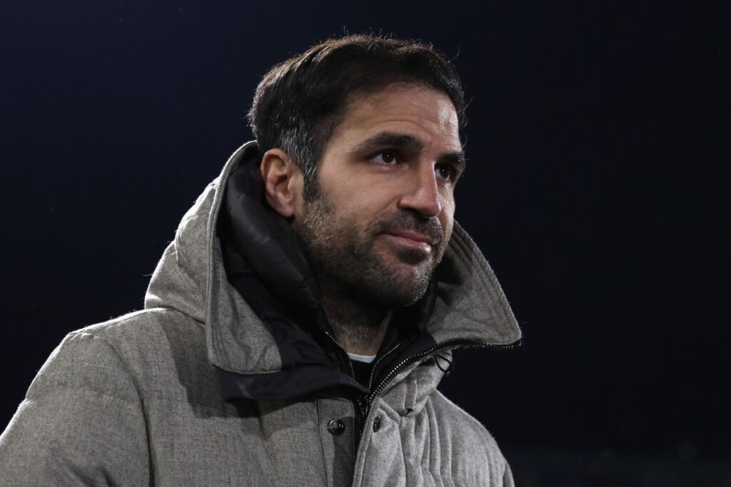 COMO, ITALY - FEBRUARY 07: Como 1907 coach Cesc Fabregas looks on before the Serie A match between Como 1907 and Juventus at Stadio G. Sinigaglia on February 07, 2025 in Como, Italy. (Photo by Marco Luzzani/Getty Images)