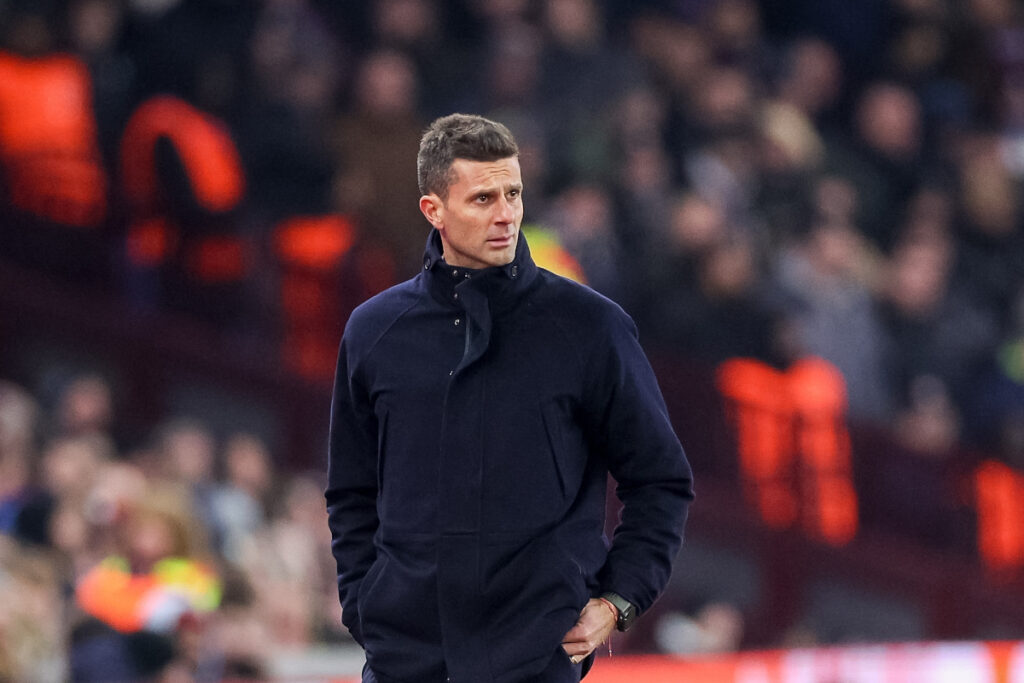 epa11744420 Juventus head coach Thiago Motta reacts during the UEFA Champions League match between Aston Villa and Juventus in Birmingham, Great Britain, 27 November 2024. EPA-EFE/ADAM VAUGHAN
