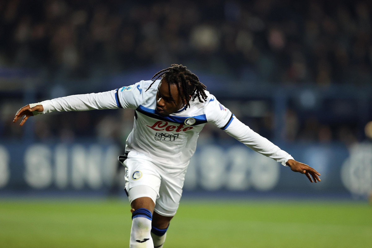 epa11919188 Atalanta's Ademola Lookman celebrates after scoring the 0-4 goal during the Italian Serie A soccer match of Empoli FC against Atalanta BC, in Empoli, Italy, 23 February 2025. EPA-EFE/CLAUDIO GIOVANNINI