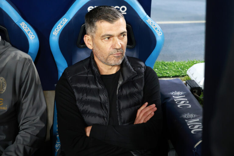 NAPOLI, ITALY – MARCH 30: Sergio Conceicao AC Milan head coach during the Serie A match between Napoli and AC Milan at Stadio Diego Armando Maradona on March 30, 2025 in Napoli, Italy. (Photo by Francesco Pecoraro/Getty Images)
