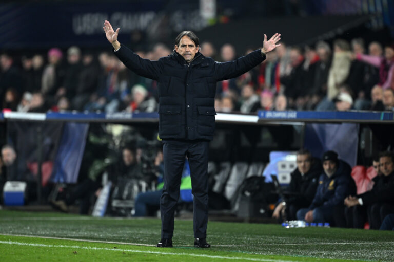 ROTTERDAM, NETHERLANDS - MARCH 05: Simone Inzaghi, Head Coach of FC Internazionale, reacts during the UEFA Champions League 2024/25 Round of 16 first leg match between Feyenoord and FC Internazionale Milano at De Kuip on March 05, 2025 in Rotterdam, Netherlands. (Photo by Justin Setterfield/Getty Images)