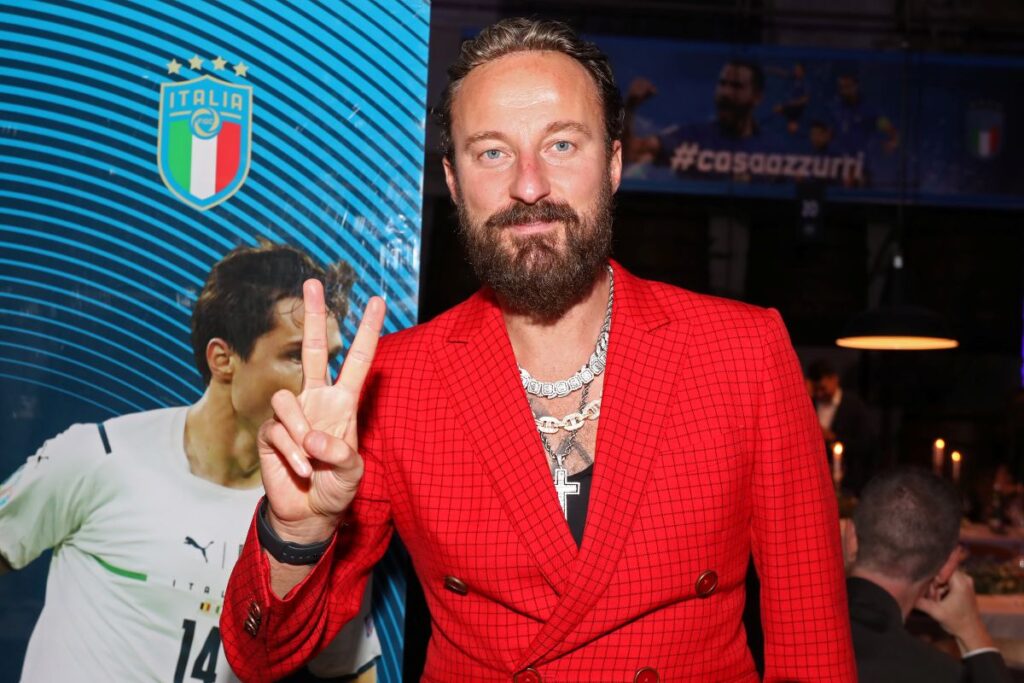 MILAN, ITALY - OCTOBER 05: Francesco Facchinetti attends Casa Azzurri in Milan on October 05, 2021 in Milan, Italy. (Photo by Vincenzo Lombardo/Getty Images)