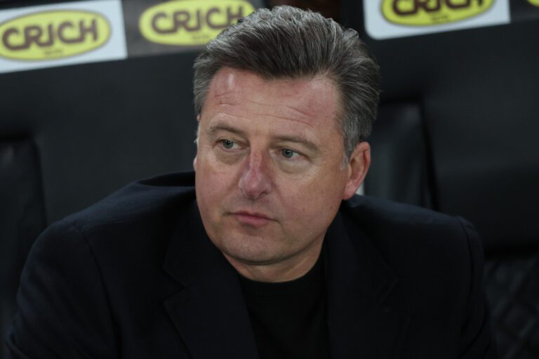 UDINE, ITALY - MARCH 01: Manager of Udinese Kosta Runjaic during the Serie A match between Udinese and Parma at Stadio Friuli on March 01, 2025 in Udine, Italy. (Photo by Timothy Rogers/Getty Images)