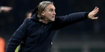 Cagliari in campo per l'allenamento dopo il rinvio del match con la Fiorentina: Jankto a riposo