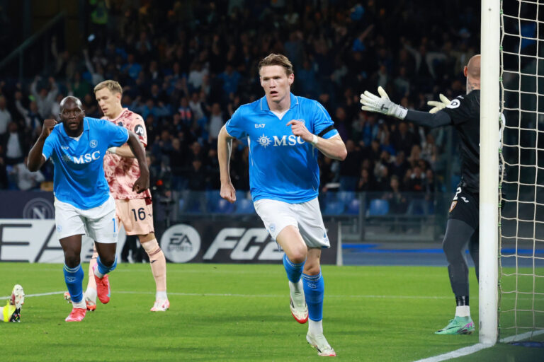 NAPLES, ITALY - APRIL 27: Scott McTominay of Napoli celebrates after scoring his sides first goal during the Serie A match between Napoli and Torino at Stadio Diego Armando Maradona on April 27, 2025 in Naples, Italy. (Photo by Francesco Pecoraro/Getty Images)