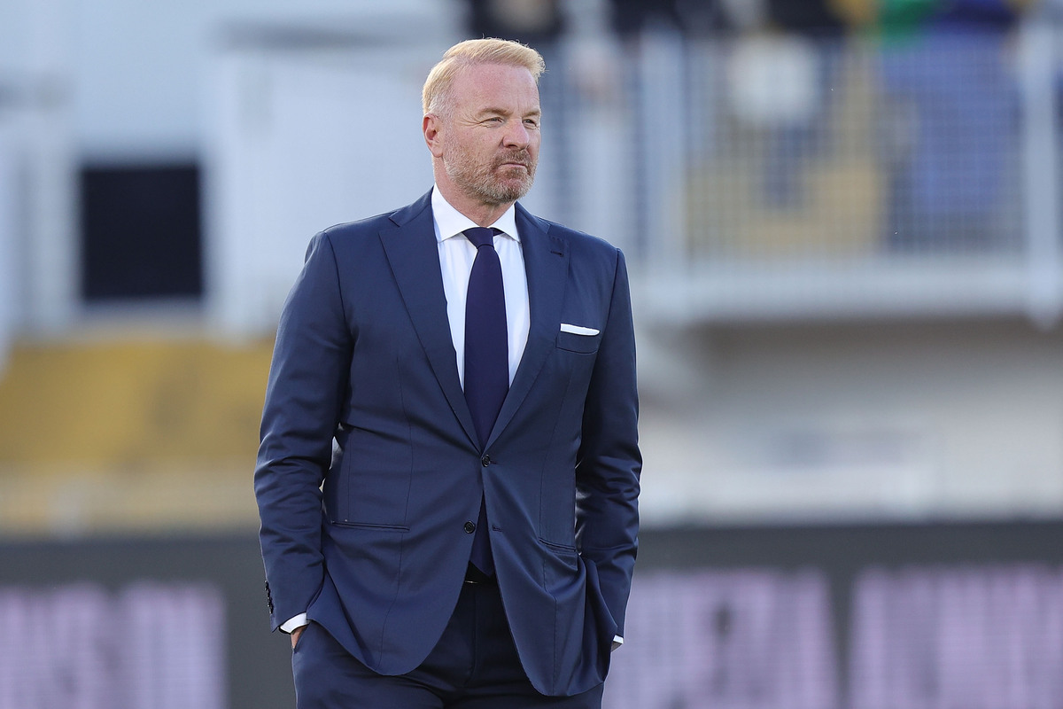 Milan close to final decision on new sporting director: Two choices 4 LA SPEZIA, ITALY - APRIL 14: Igli Tare of SS Lazio looks on during the Serie A match between Spezia Calcio and SS Lazio at Stadio Alberto Picco on April 14, 2023 in La Spezia, Italy. (Photo by Gabriele Maltinti/Getty Images) (Milan links)