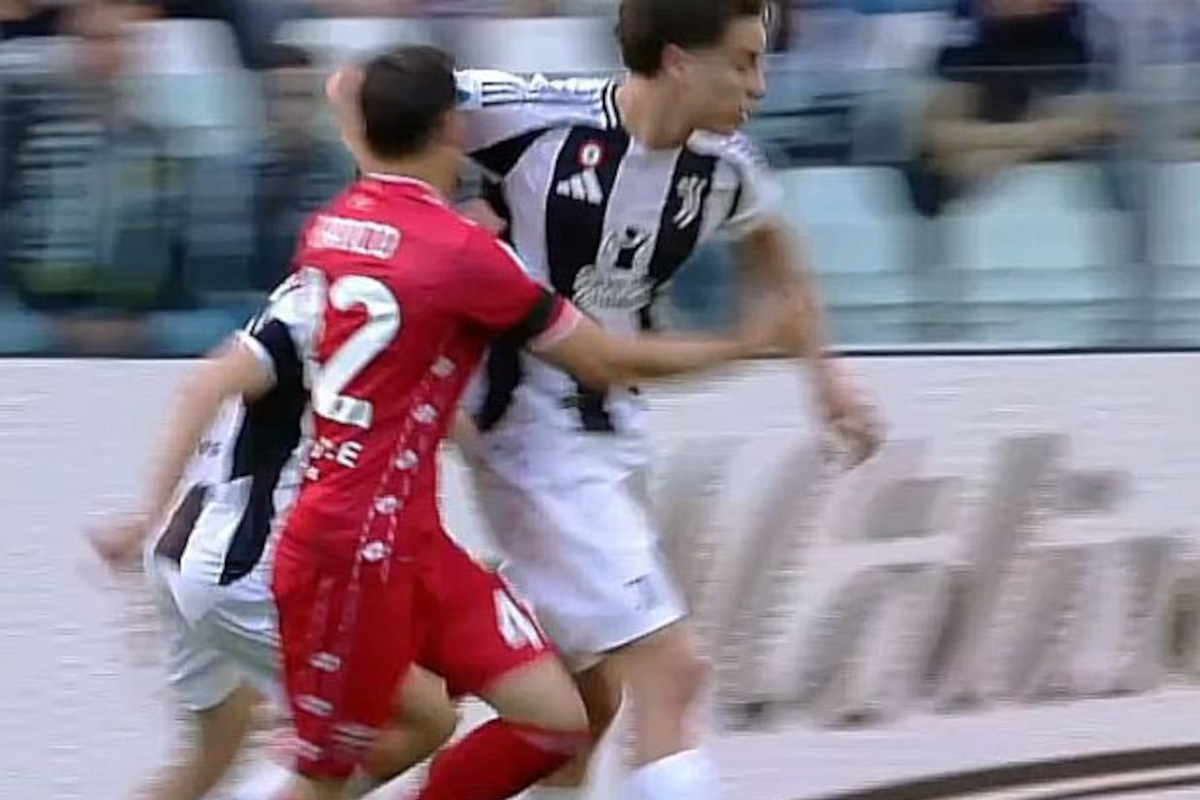 Only two Juventus centre-backs fit for Bologna: Who could play in Tudor’s back three 7 Kenan Yildiz Juventus Monza elbow