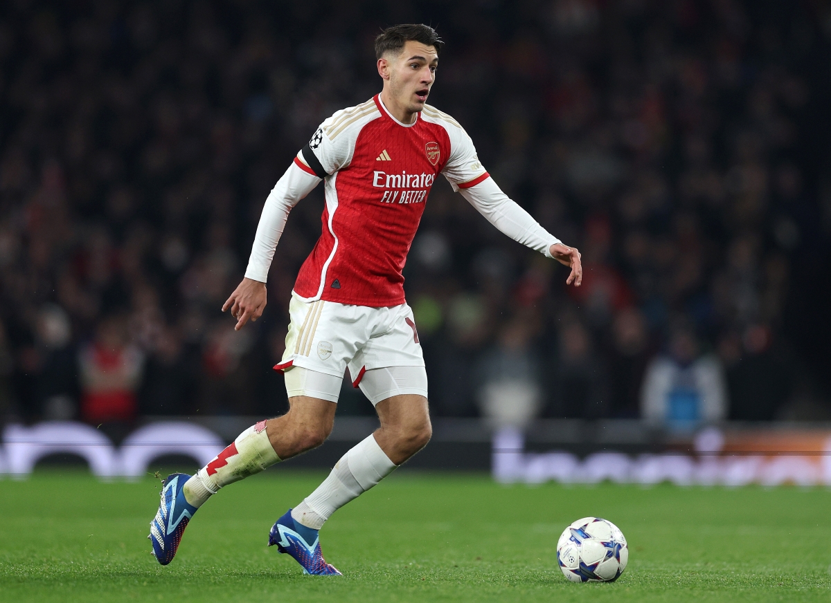 Napoli ready to try again for Kiwior as Arsenal ask for 35m 4 LONDON, ENGLAND - NOVEMBER 29: Jakub Kiwior of Arsenal in action during the UEFA Champions League match between Arsenal FC and RC Lens at Emirates Stadium on November 29, 2023 in London, England. (Photo by Richard Heathcote/Getty Images)