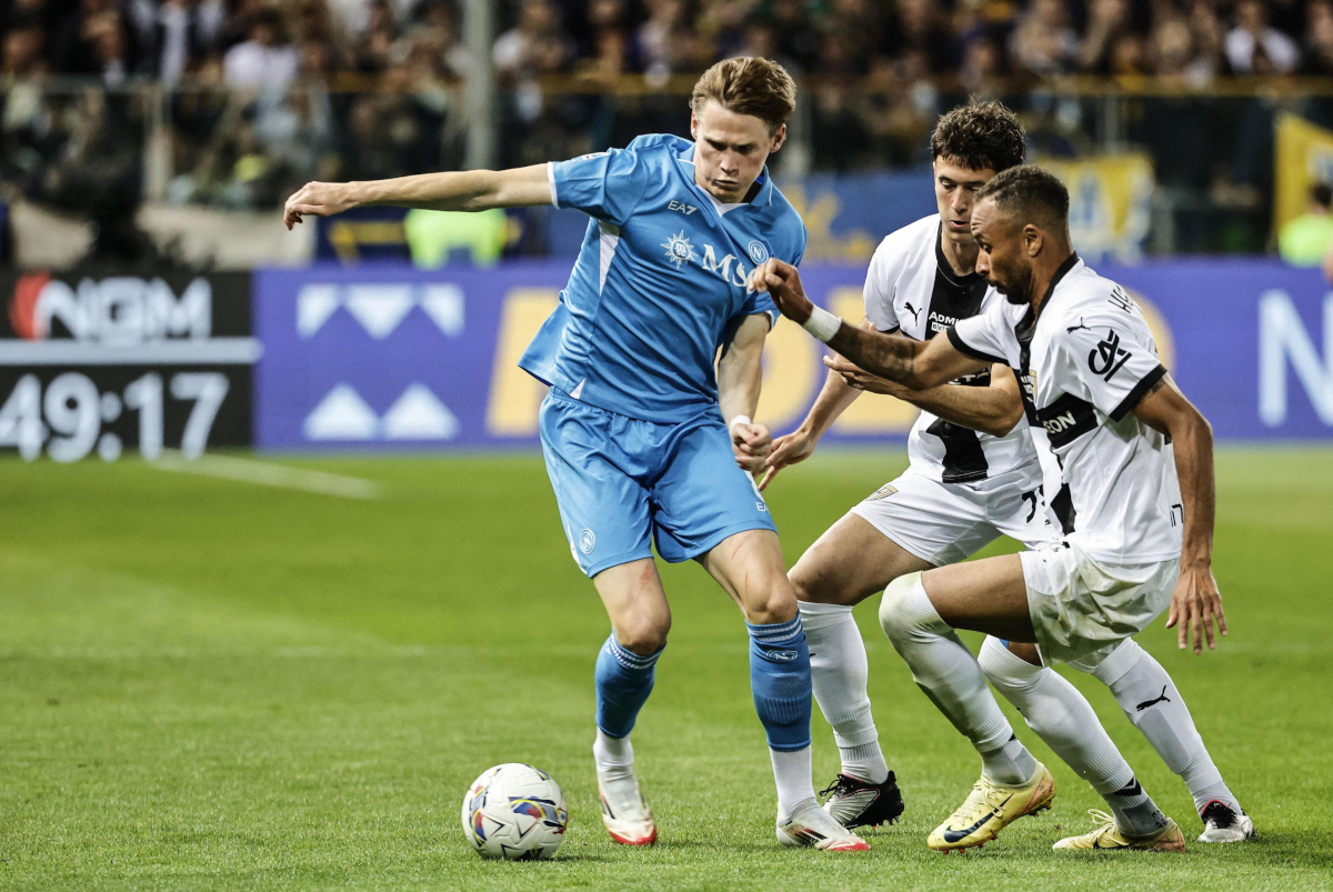 Conte on verge of Napoli glory: ‘I am exhausted, most difficult season of my career’ 10 epa12115060 Parma's Junior Hernani (R) in action against Napoli's Scott Mctominay during the Italian Serie A soccer match between Parma Calcio and SSC Napoli, in Parma, Italy, 18 May 2025. EPA-EFE/ELISABETTA BARACCHI