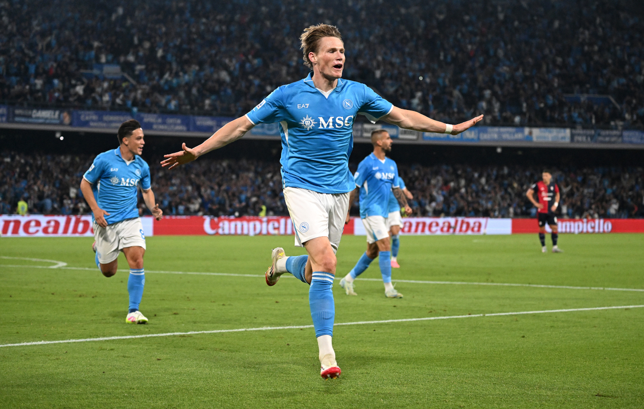 McTominay and Lautaro nominated for 2025 Ballon d’Or 8 NAPLES, ITALY - MAY 23: Scott McTominay of Napoli celebrates scoring his team's first goal during the Serie A match between Napoli and Cagliari at Stadio Diego Armando Maradona on May 23, 2025 in Naples, Italy. (Photo by Francesco Pecoraro/Getty Images)
