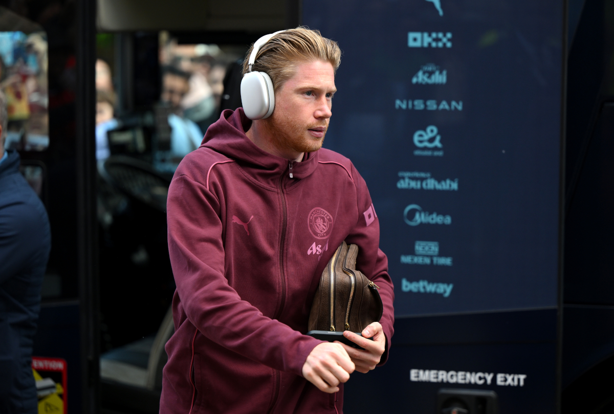 Why De Bruyne postponed Napoli medical and contract 6 LONDON, ENGLAND - MAY 25: Kevin De Bruyne of Manchester City arrives at the stadium prior to the Premier League match between Fulham FC and Manchester City FC at Craven Cottage on May 25, 2025 in London, England. (Photo by Alex Broadway/Getty Images)