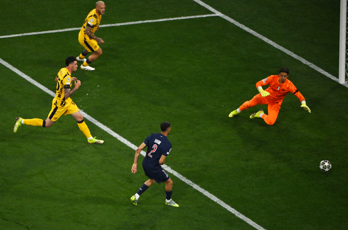 Marotta: ‘Inter view of Inzaghi not changed’ by 5-0 Final defeat 10 MUNICH, GERMANY - MAY 31: Achraf Hakimi of Paris Saint-Germain scores his team's first goal past Yann Sommer of FC Internazionale during the UEFA Champions League Final 2025 between Paris Saint-Germain and FC Internazionale Milano at Munich Football Arena on May 31, 2025 in Munich, Germany. (Photo by Dan Mullan/Getty Images)