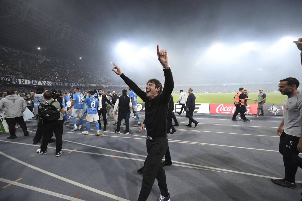 Conte and Maresca up for Coach of the Year prize at 2025 Ballon d’Or 6 epa12129582 SSC Napolis coach Antonio Conte celebrates winning the 2024/2025 Serie A title after the Italian Serie A soccer match between SSC Napoli and Cagliari Calcio, in Naples, Italy, 23 May 2025. SSC Napoli won their fourth league title. EPA-EFE/CIRO FUSCO