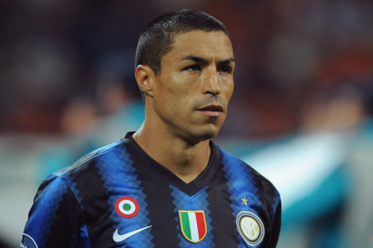 MILAN, ITALY - SEPTEMBER 29: Ivan Ramiro Cordoba of FC Internazionale Milano looks on during the UEFA Champions League group A match between FC Internazionale Milano and SV Werder Bremen at Stadio Giuseppe Meazza on September 29, 2010 in Milan, Italy. (Photo by Valerio Pennicino/Getty Images)