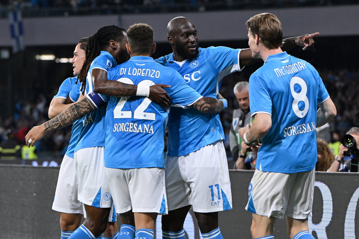 NAPLES, ITALY - MAY 11: Romelu Lukaku (2ndR) of Napoli celebrates after scoring his side's first goal during the Serie A match between Napoli and Genoa at Stadio Diego Armando Maradona on May 11, 2025 in Naples, Italy. (Photo by Francesco Pecoraro/Getty Images)