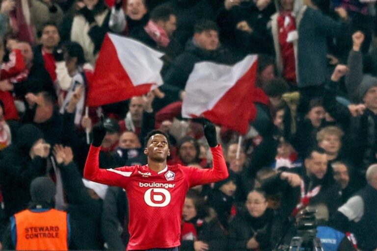 Lille's Milan and Roma target, Jonathan David, celebrates after socoring the 1-1 goal during the French Ligue 1 soccer match between Lille and Paris Saint-Germain (PSG), in Lille, France, 17 December 2023. EPA-EFE/Mohammed Badra