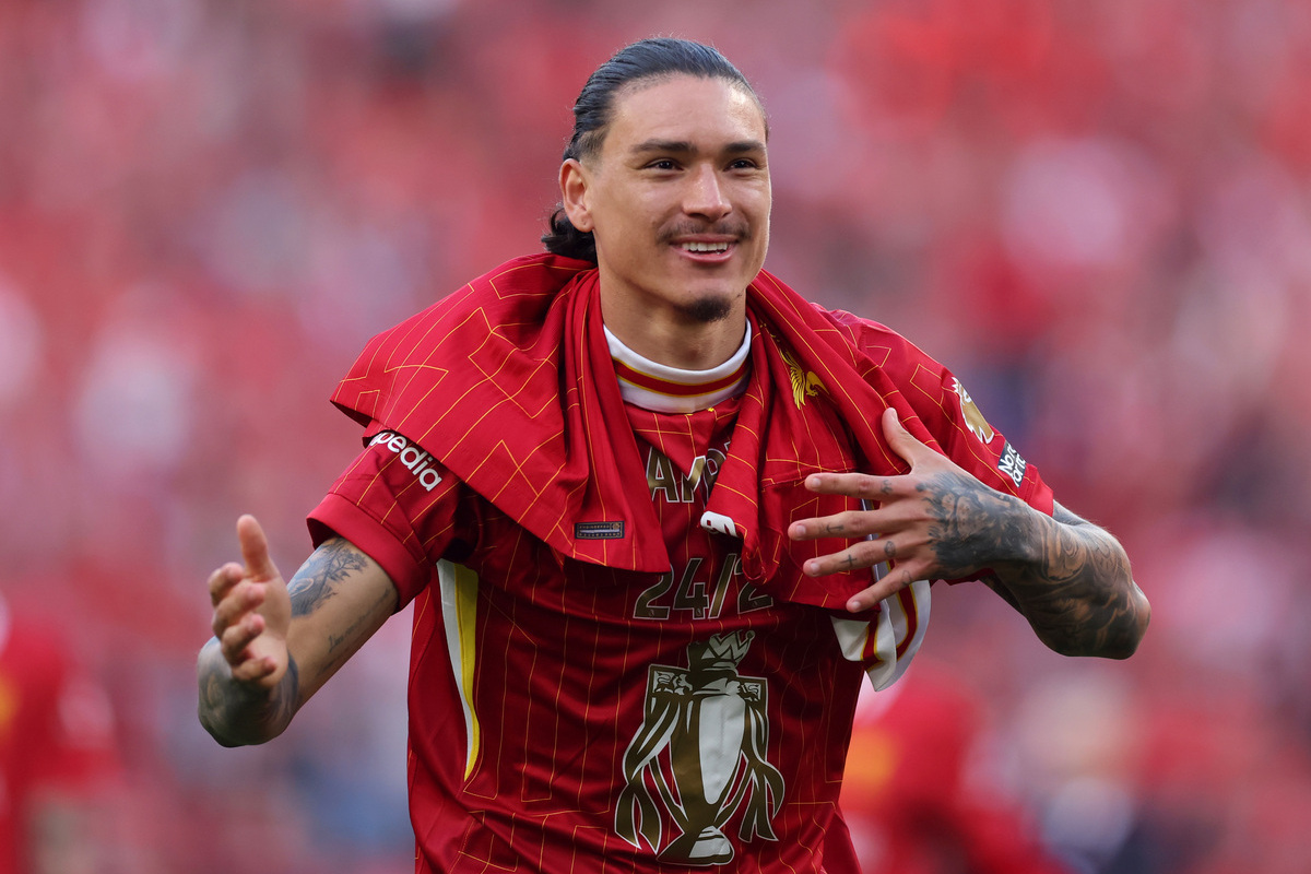 Nuñez and Lang urged to join Napoli by former player 7 LIVERPOOL, ENGLAND - APRIL 27: Darwin Nunez of Liverpool celebrates the teams victory and confirmation of winning the Premier League title after the Premier League match between Liverpool FC and Tottenham Hotspur FC at Anfield on April 27, 2025 in Liverpool, England. (Photo by Carl Recine/Getty Images) (Milan links)