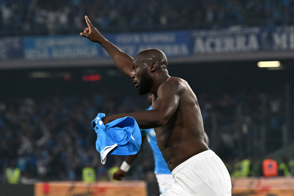 Lukaku on ‘tough but gentle’ Conte and De Bruyne delight at Napoli 9 NAPLES, ITALY - MAY 23: Romelu Lukaku of Napoli celebrates scoring his team's second goal during the Serie A match between Napoli and Cagliari at Stadio Diego Armando Maradona on May 23, 2025 in Naples, Italy. (Photo by Francesco Pecoraro/Getty Images)