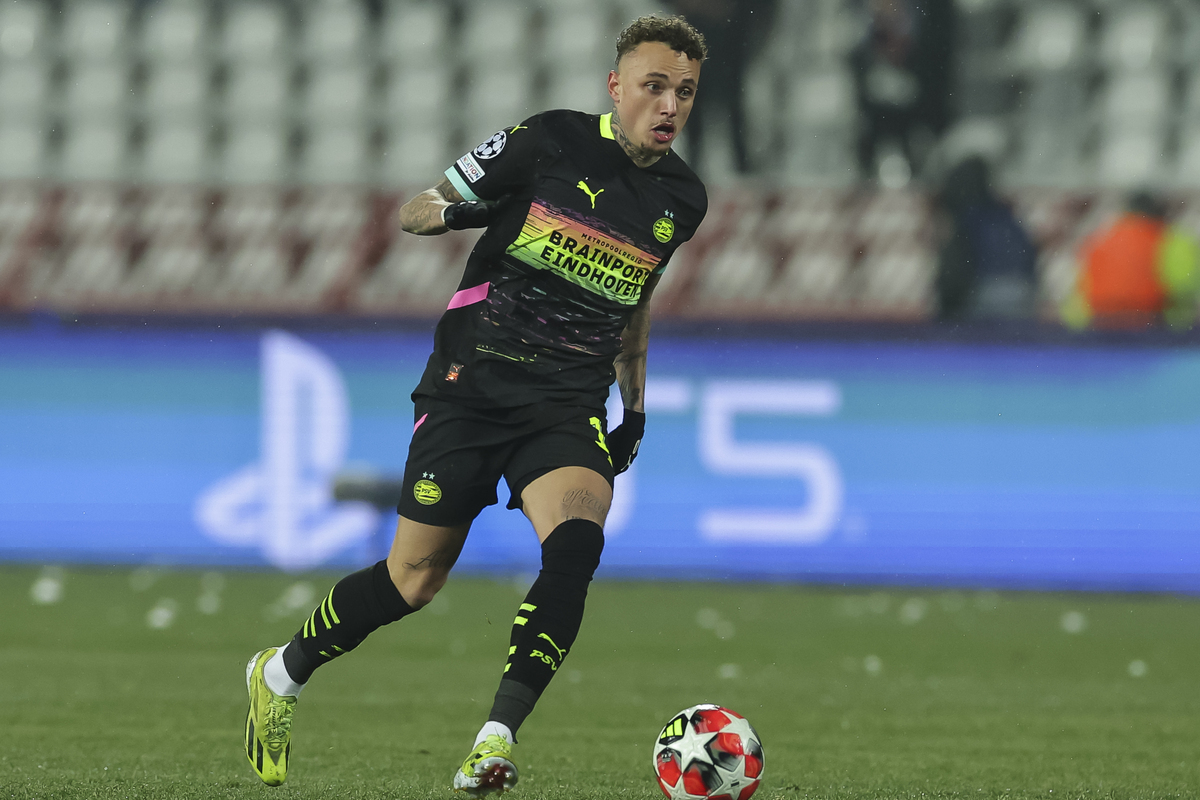 Exclusive: Napoli close in on deals for Lang and Ndoye 6 BELGRADE, SERBIA - JANUARY 21: Noa Lang of PSV Eindhoven in action during the UEFA Champions League 2024/25 League Phase MD7 match between FK Crvena Zvezda and PSV Eindhoven at Stadium Rajko Mitic on January 21, 2025 in Belgrade, Serbia. (Photo by Srdjan Stevanovic/Getty Images) (Napoli links)