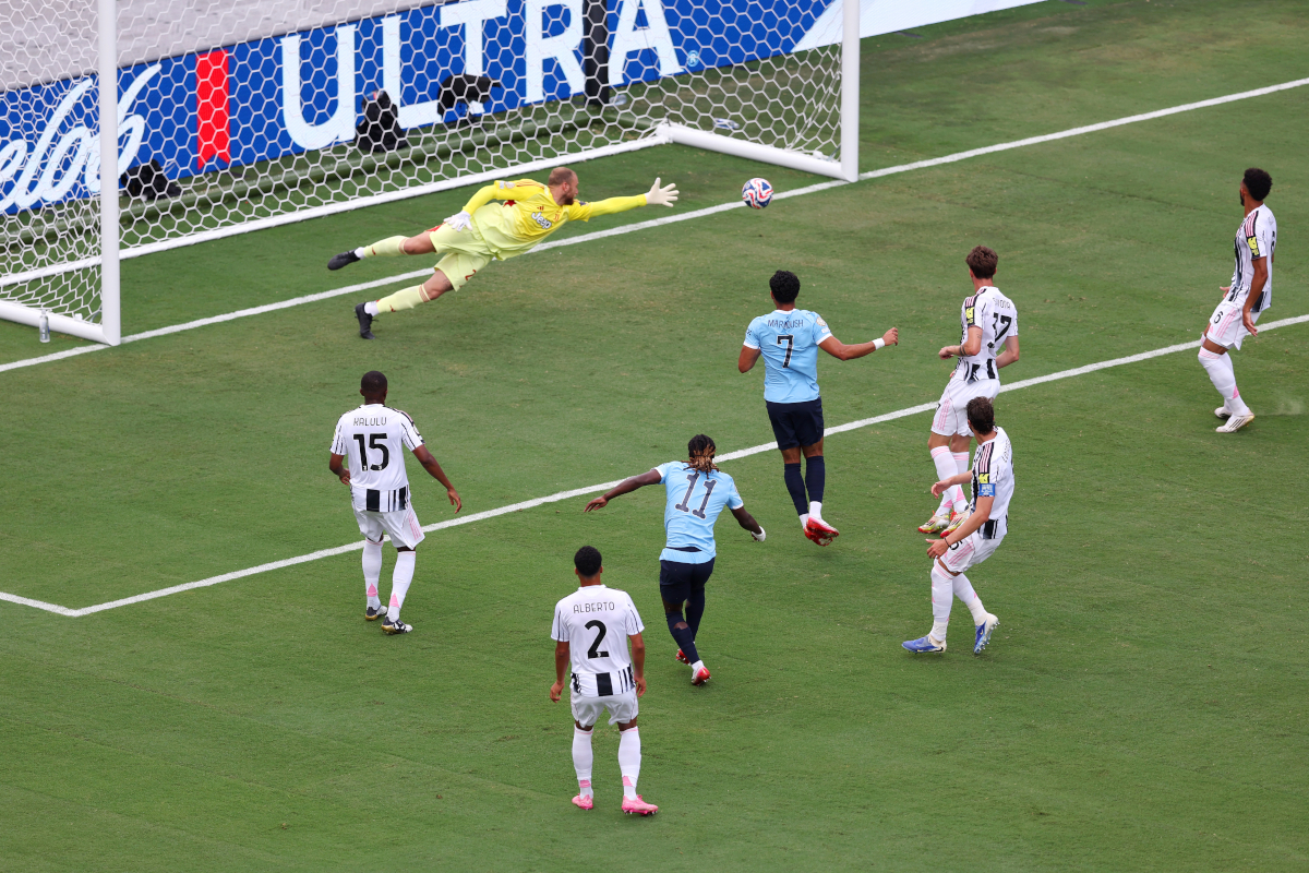 Guardiola: ‘De Bruyne at special Napoli with one of the best coaches’ 6 ORLANDO, FLORIDA - JUNE 26: Jeremy Doku #11 of Manchester City scores his team's first goal during the FIFA Club World Cup 2025 group G match between Juventus FC and Manchester City FC at Camping World Stadium on June 26, 2025 in Orlando, Florida. (Photo by Megan Briggs/Getty Images)