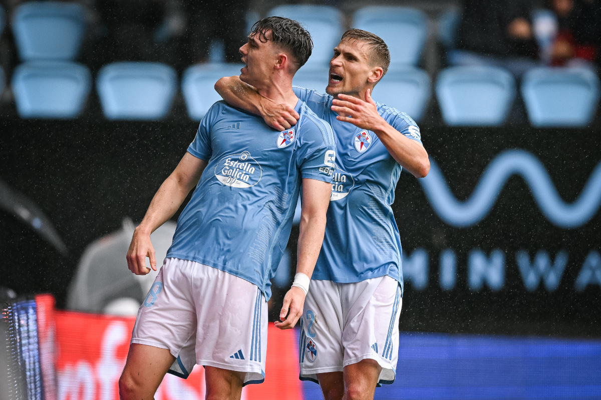Como closer to Starfelt while they wait for Thiaw to choose 4 VIGO, SPAIN - MAY 5: Joergen Strand Larsen of Celta Vigo celebrates scoring his team's second goal with teammate Carl Starfelt during the LaLiga EA Sports match between Celta Vigo and Villarreal CF at Estadio Balaidos on May 05, 2024 in Vigo, Spain. (Photo by Octavio Passos/Getty Images)