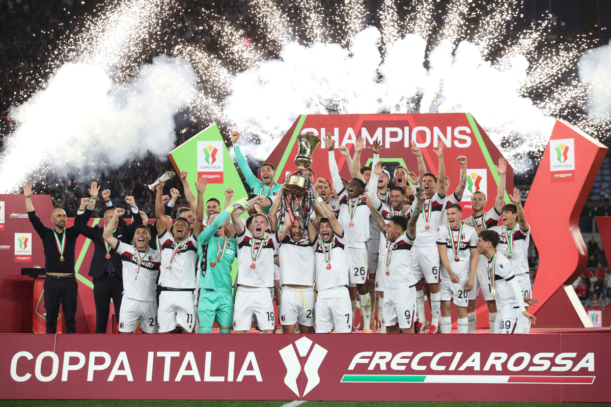 Final details for Beukema to join Napoli from Bologna 4 ROME, ITALY - MAY 14: Lewis Ferguson, Lorenzo De Silvestri and Riccardo Orsolini of Bologna lift the Coppa Italia trophy as their team mates celebrate after the team's victory in the Coppa Italia Final match between AC Milan and Bologna at Stadio Olimpico on May 14, 2025 in Rome, Italy. (Photo by Paolo Bruno/Getty Images) (Sartori article)