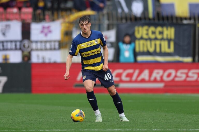 MONZA, ITALY - MARCH 15: Giovanni Leoni of Parma in action during the Serie A match between Monza and Parma at U-Power Stadium on March 15, 2025 in Monza, Italy. (Photo by Francesco Scaccianoce/Getty Images)