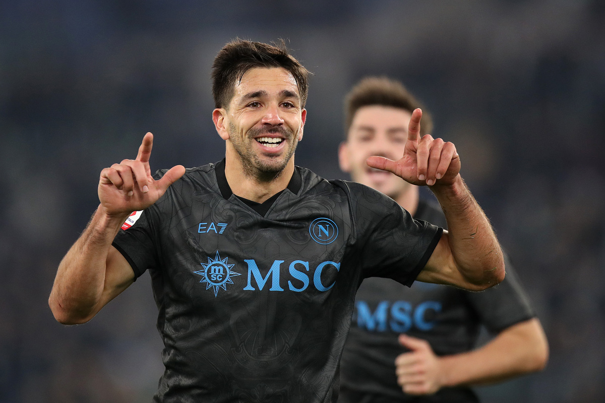 Torino in intense talks for Simeone and Amenda 4 Giovanni Simeone of Napoli celebrates scoring his team's first goal during the Coppa Italia match between SS Lazio and Napoli at Stadio Olimpico on December 05, 2024 in Rome, Italy. (Photo by Paolo Bruno/Getty Images)