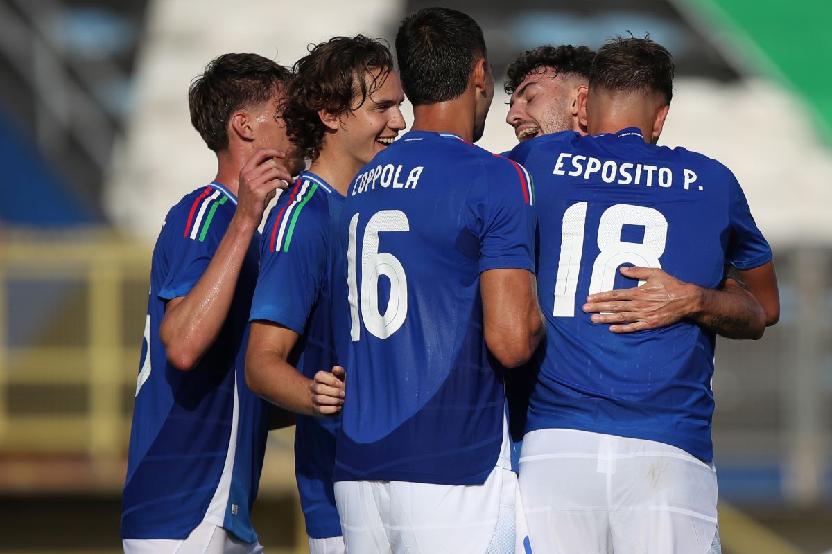 Official Italy squad for U21 European Championship 6 LATINA, ITALY - SEPTEMBER 05: Francesco Pio Esposito with his teammates of Italy U21 celebrates after scoring the team's second goal during 2025 Under 21 EURO Qualifying Group A match between Italy and San Marino at Stadio Domenico Francioni on September 05, 2024 in Latina, Italy. (Photo by Paolo Bruno/Getty Images)