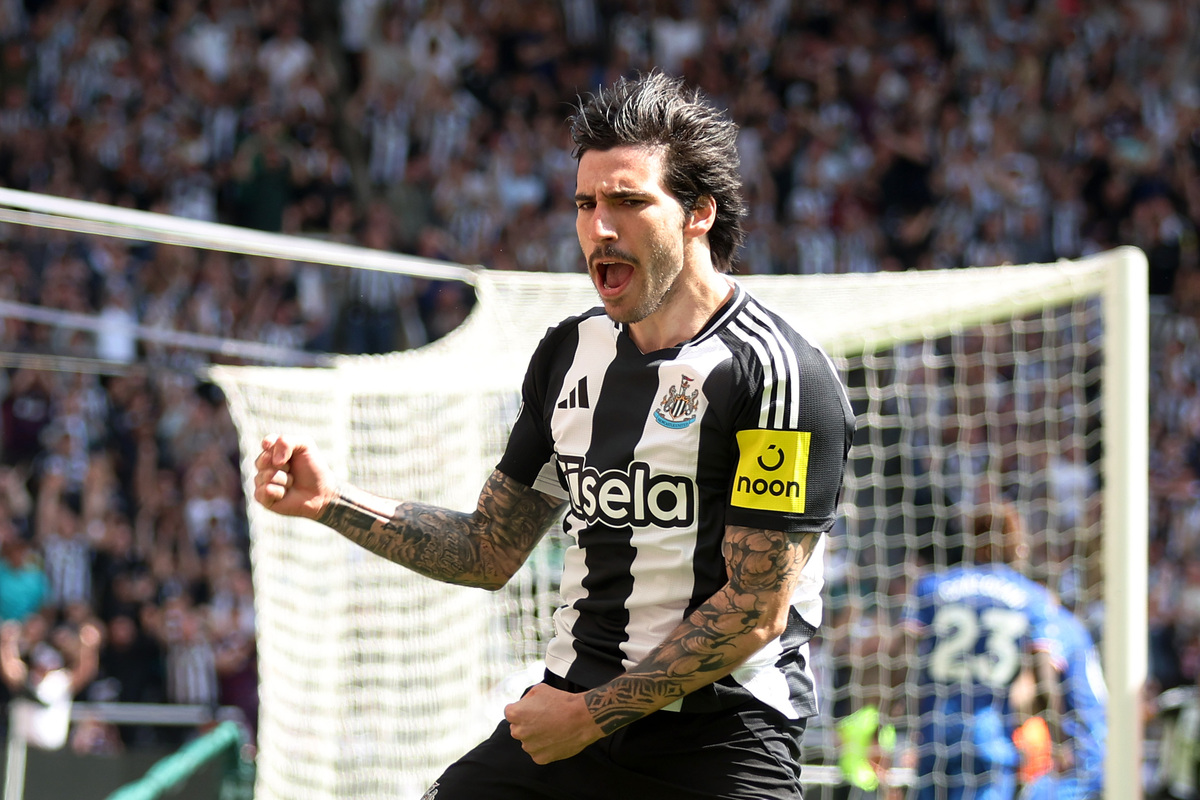 Tonali breaks silence on Newcastle future, confirms Italy strategy 8 NEWCASTLE UPON TYNE, ENGLAND - MAY 11: Sandro Tonali of Newcastle United celebrates scoring his team's first goal during the Premier League match between Newcastle United FC and Chelsea FC at St James' Park on May 11, 2025 in Newcastle upon Tyne, England. (Photo by George Wood/Getty Images)
