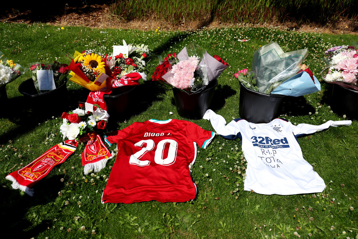 Serie A and Italian football mourns loss of Diogo Jota: Tributes and messages 6 LIVERPOOL, ENGLAND - JULY 03: Tributes are laid for Liverpool player Diogo Jota at Anfield on July 03, 2025 in Liverpool, England. The current Liverpool player and Portugal international Jota died in a car crash in Zamora, Spain at the age of 28. (Photo by Jess Hornby/Getty Images)