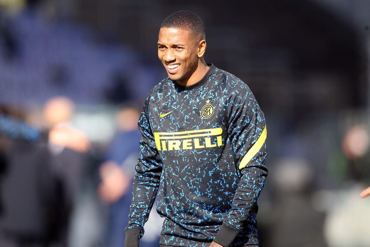 Ashley Young explains how Conte convinced him to leave Man United for Inter 10 CAGLIARI, ITALY - DECEMBER 13: Ashley Young of Inter in action during the Serie A match between Cagliari Calcio and FC Internazionale at Sardegna Arena on December 13, 2020 in Cagliari, Italy. (Photo by Enrico Locci/Getty Images)