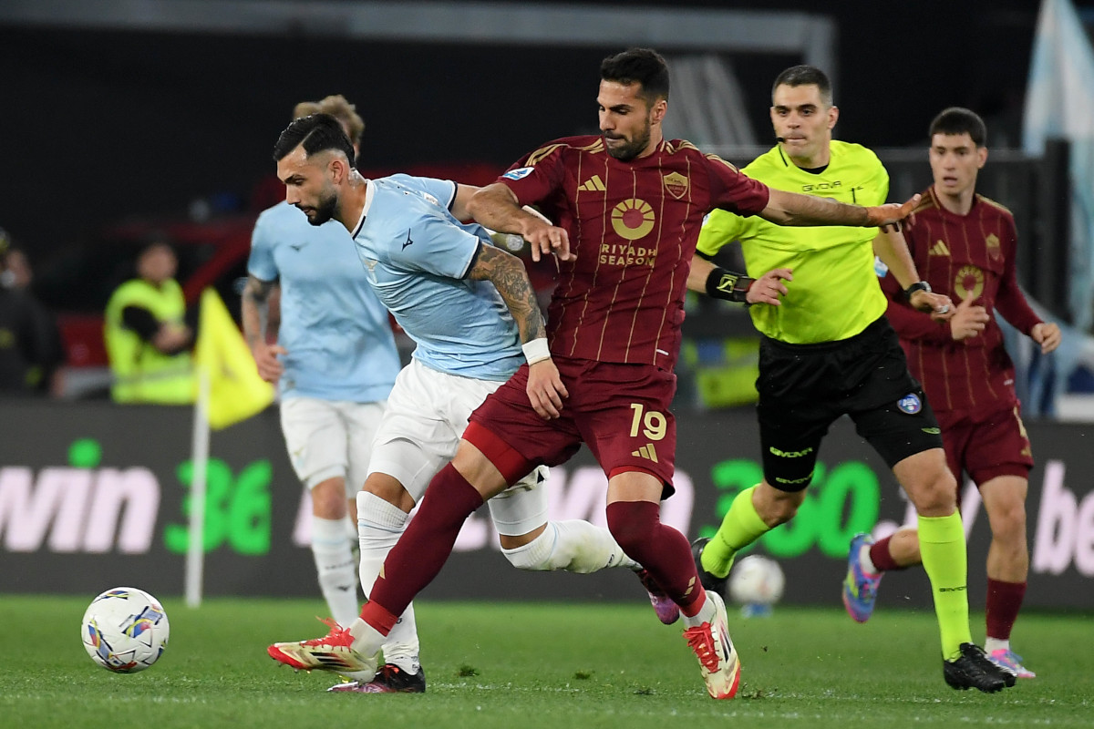 Fulham explore deal for Roma defender Celik 8 ROME, ITALY - APRIL 13: Valentin Castellanos of SS Lazio compete for the ball with Zeki Celik of AS Roma during the Serie A match between Lazio and Roma at Stadio Olimpico on April 13, 2025 in Rome, Italy. (Photo by Marco Rosi - SS Lazio/Getty Images)