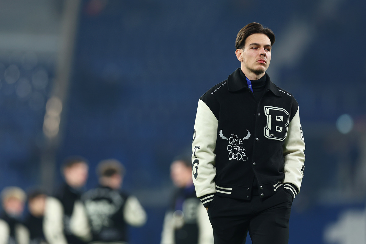 How Nottingham Forest and Serie A crossed paths this summer with 9 possible deals 9 BERGAMO, ITALY - FEBRUARY 18: Ardon Jashari of Club Brugge KV inspects the pitch prior to the UEFA Champions League 2024/25 League Knockout Play-off second leg match between Atalanta BC and Club Brugge KV at Gewiss Stadium on February 18, 2025 in Bergamo, Italy. (Photo by Francesco Scaccianoce/Getty Images)
