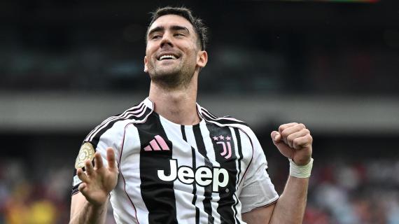 Juventus, braccio di ferro con Vlahovic: decisivo l’incontro fra l’agente del serbo e Comolli