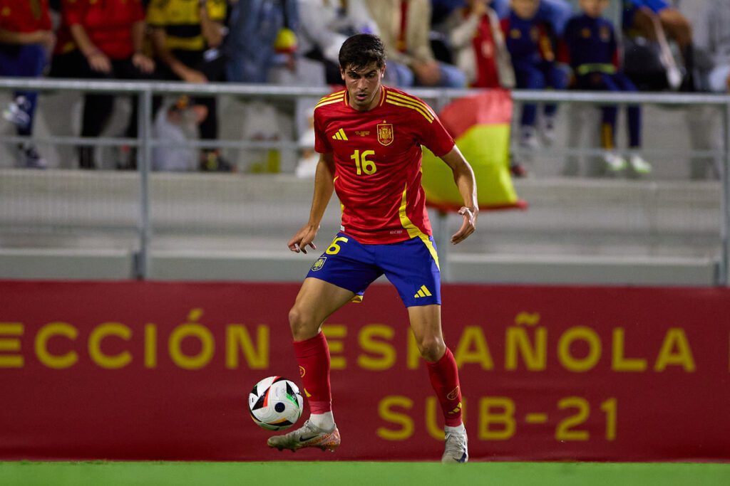 LA LINEA DE LA CONCEPCION, SPAIN - OCTOBER 10: Juanlu Sanchez of Spain in action during the UEFA European U21 Championship Qualifying match between Spain and Kazakhstan at Estadio Municipal de La Linea on October 10, 2024 in La Linea de la Concepcion, Spain. (Photo by Fran Santiago/Getty Images)