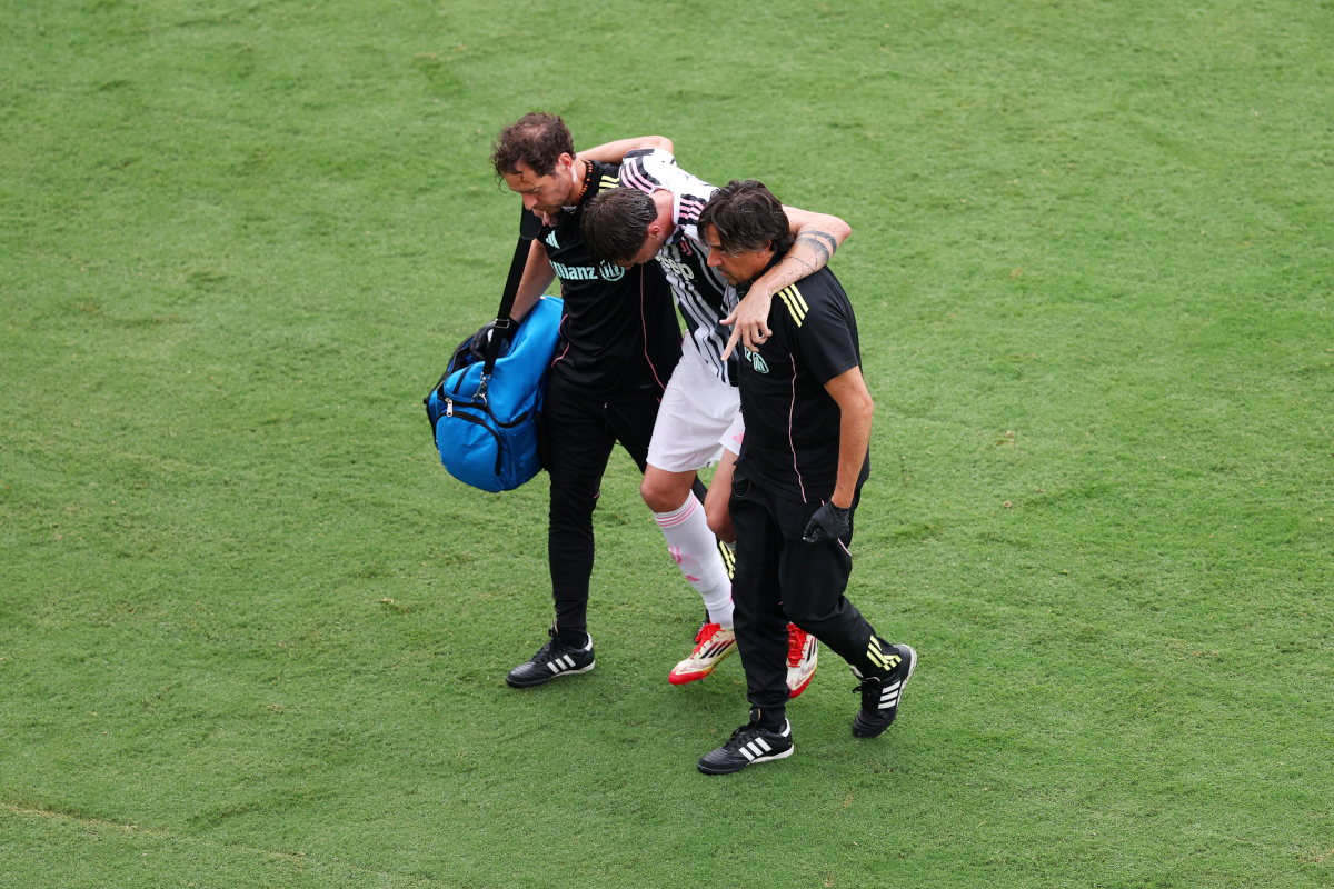 Report: Savona could leave Juventus as Wolves lead pack 7 ORLANDO, FLORIDA - JUNE 26: Nicolo Savona #37 of Juventus FC receives medical treatment during the FIFA Club World Cup 2025 group G match between Juventus FC and Manchester City FC at Camping World Stadium on June 26, 2025 in Orlando, Florida. (Photo by Megan Briggs/Getty Images)