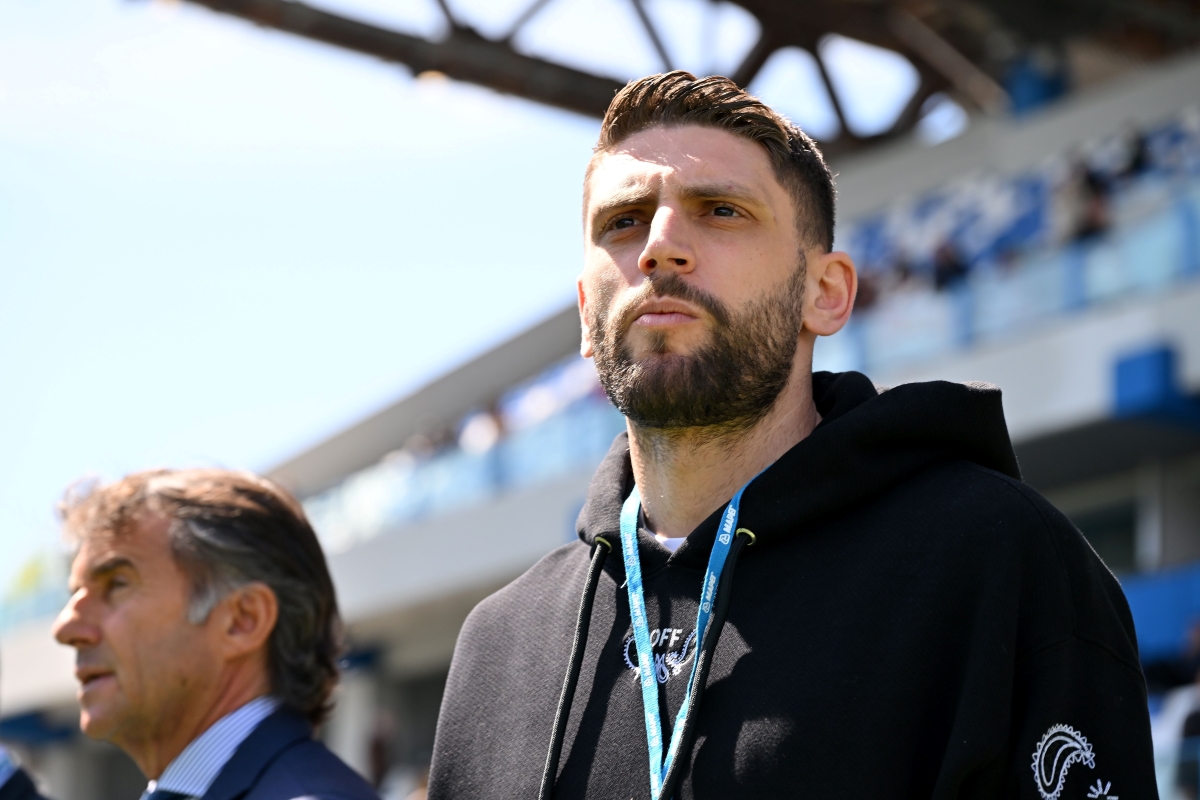 Serie A: Sassuolo vs Napoli – probable line-ups and where to watch on TV 6 REGGIO NELL'EMILIA, ITALY - APRIL 21: Inter linked Domenico Berardi of US Sassuolo during the Serie A TIM match between US Sassuolo and US Lecce at Mapei Stadium - Citta' del Tricolore on April 21, 2024 in Reggio nell'Emilia, Italy.(Photo by Alessandro Sabattini/Getty Images)