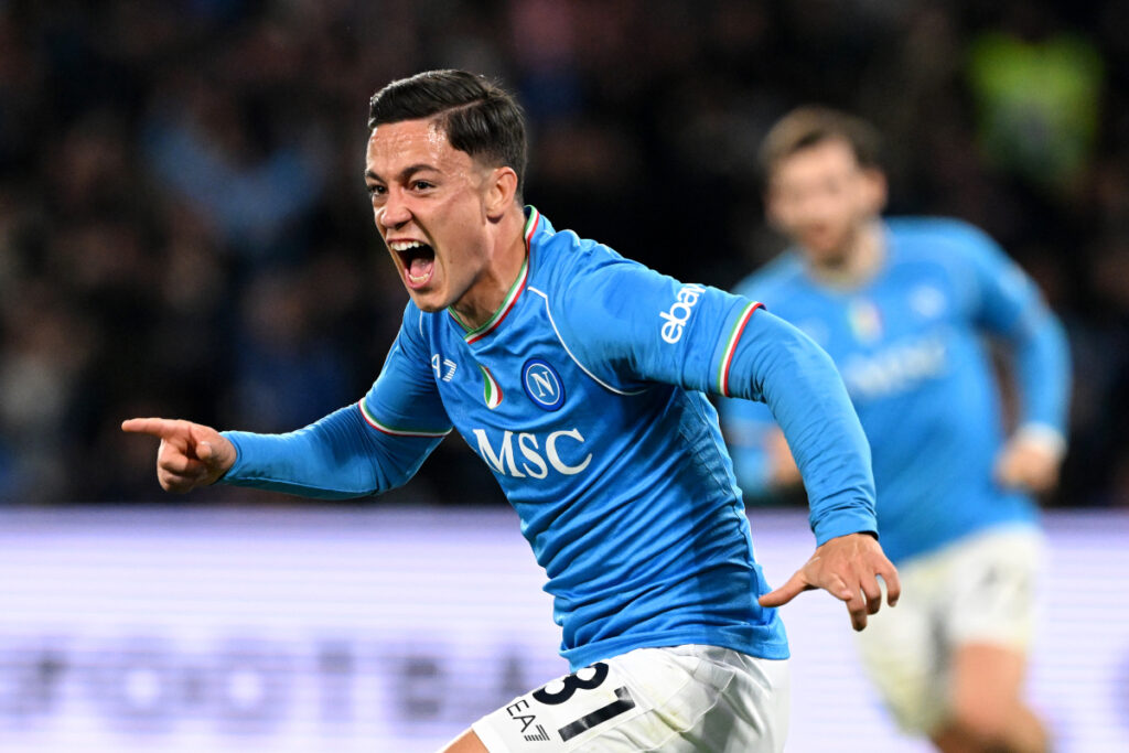 NAPLES, ITALY - MARCH 03: Giacomo Raspadori of SSC Napoli celebrates scoring his team's second goal during the Serie A TIM match between SSC Napoli and Juventus at Stadio Diego Armando Maradona on March 03, 2024 in Naples, Italy. (Photo by Francesco Pecoraro/Getty Images)