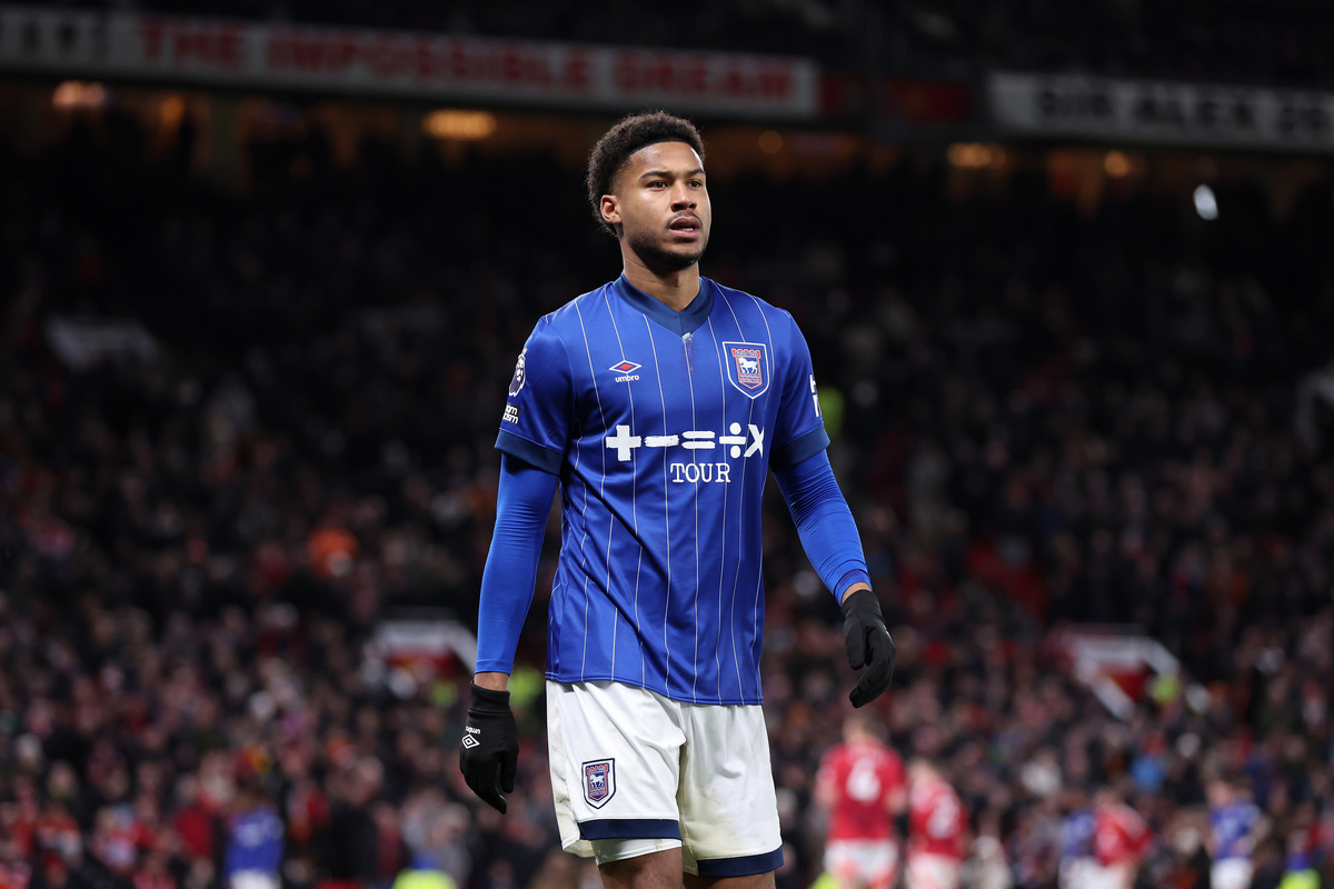 Cajuste was only really wanted by Ipswich Town after Napoli stint 4 MANCHESTER, ENGLAND - FEBRUARY 26: Jens Cajuste of Ipswich Town during the Premier League match between Manchester United FC and Ipswich Town FC at Old Trafford on February 26, 2025 in Manchester, England. (Photo by Alex Livesey/Getty Images)