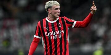 Milan, no a 25 milioni dal Napoli per Jimenez. Fiorentina e Roma lo volevano a titolo temporaneo 7 Milan, no a 25 milioni dal Napoli per Jimenez. Fiorentina e Roma lo volevano in prestito