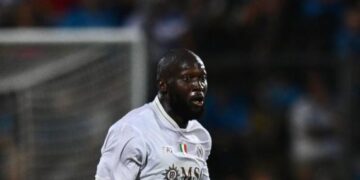 Napoli, infortunio per Lukaku: l'attaccante costretto al cambio per un problema muscolare