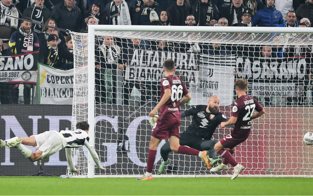 Full Serie A fixtures and kick-off times for Week 3 to 12 announced 30 epa11712428 Juventus' Kenan Yildiz (L) scores the 2-0 goal during the Italian Serie A soccer match between Juventus FC and Torino FC, in Turin, Italy, 09 November 2024. EPA-EFE/ALESSANDRO DI MARCO