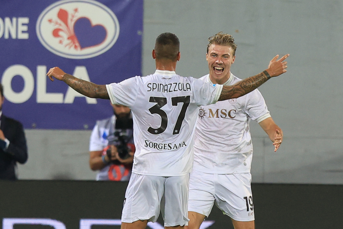 FLORENCE, ITALY - SEPTEMBER 13: Rasmus Hojlund of SSC Napoli celebrates after scoring a goal during the Serie A match between ACF Fiorentina and SSC Napoli at Artemio Franchi on September 13, 2025 in Florence, Italy. (Photo by Gabriele Maltinti/Getty Images)