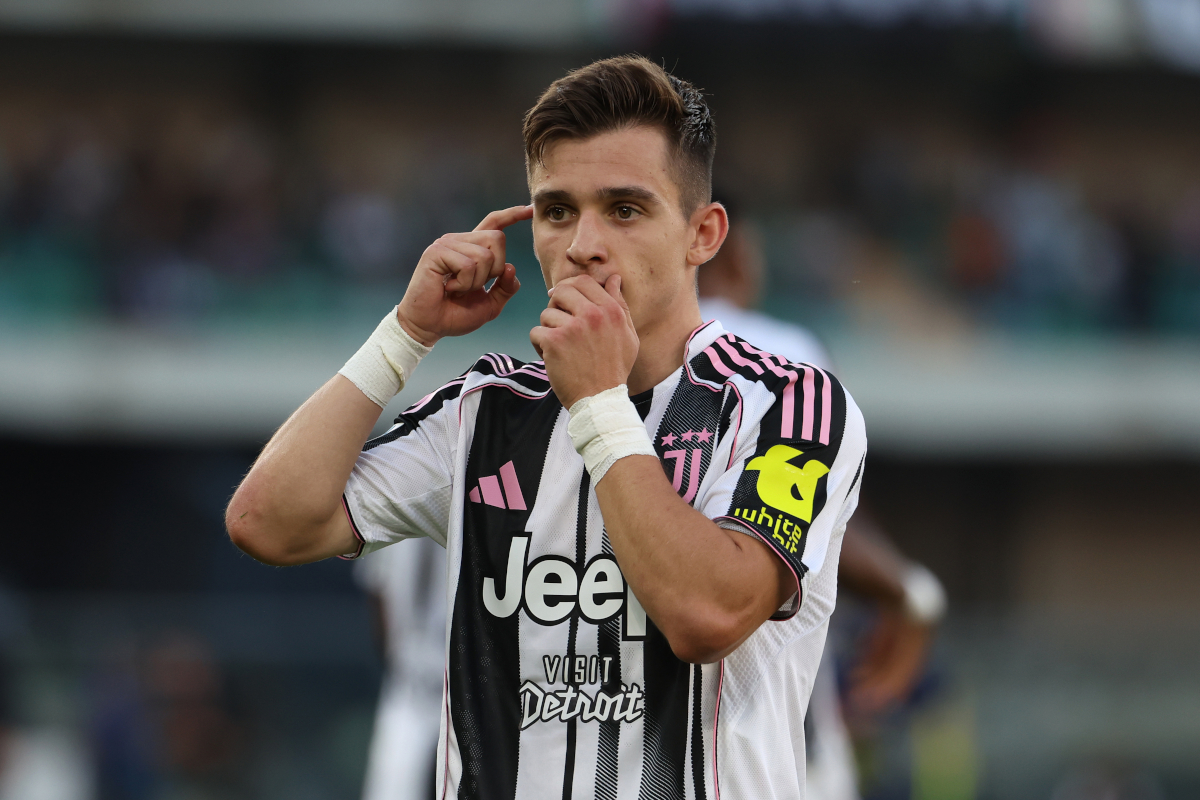 VERONA, ITALY - SEPTEMBER 20: Francisco Conceicao of Juventus FC celebrates after scoring his team's first goal during the Serie A match between Hellas Verona FC and Juventus FC at Stadio Marcantonio Bentegodi on September 20, 2025 in Verona, Italy. (Photo by Francesco Scaccianoce/Getty Images)