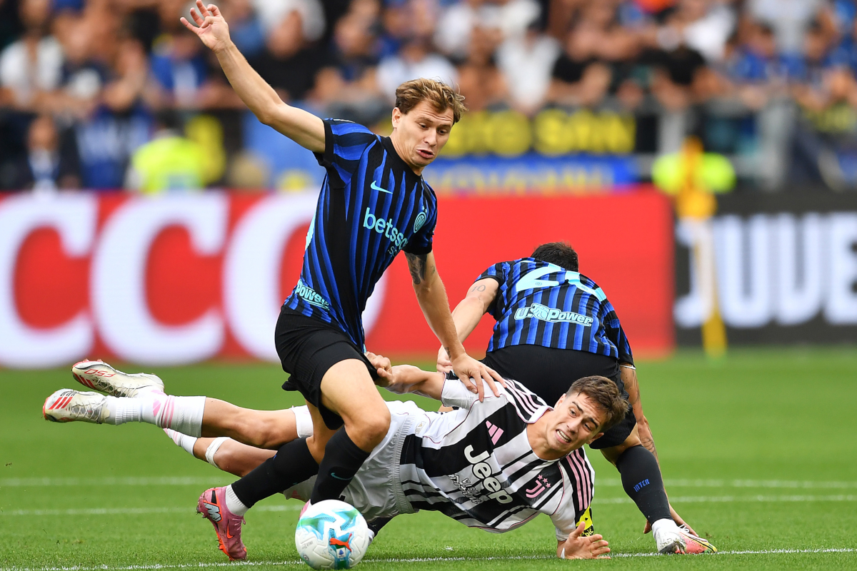 Serie A | Juventus 4-3 Inter: Adzic decides insane Derby d’Italia 110 TURIN, ITALY - SEPTEMBER 13: Kenan Yildiz of Juventus is tackled by Nicolo Barella and Hakan Calhanoglu of Internazionale during the Serie A match between Juventus FC and FC Internazionale at on September 13, 2025 in Turin, Italy. (Photo by Valerio Pennicino/Getty Images)