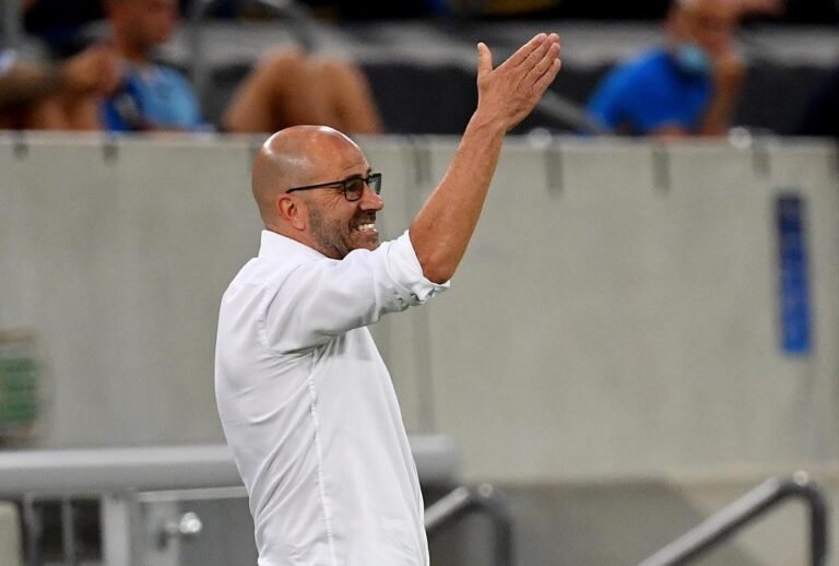 PSV, Bosz: "Ruberei a Conte lo stile, ne ho parlato con Perisic. Lang? L'ho sentito"